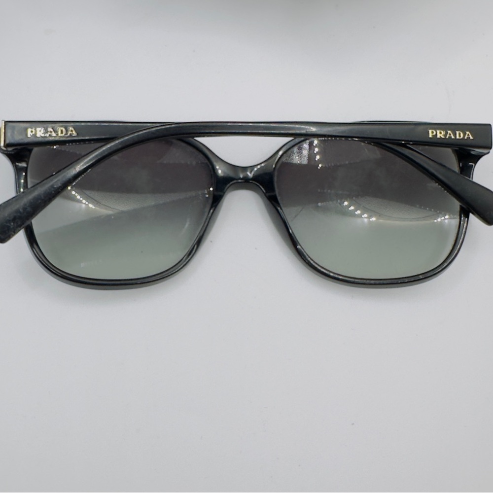 Black prada cat eye sunglasses with gray radiant lenses - Picture 4 of 7